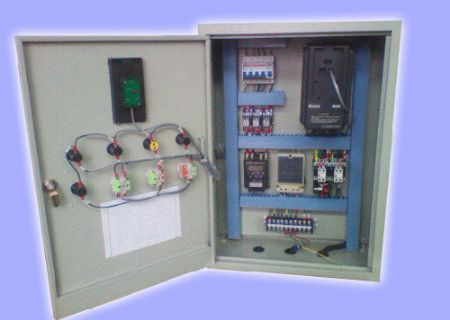 点击查看详细信息<br>标题：纯净水用变频供水控制箱 阅读次数：2281