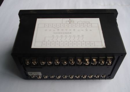 点击查看详细信息<br>标题：yh81-8配料仪表 阅读次数：3081